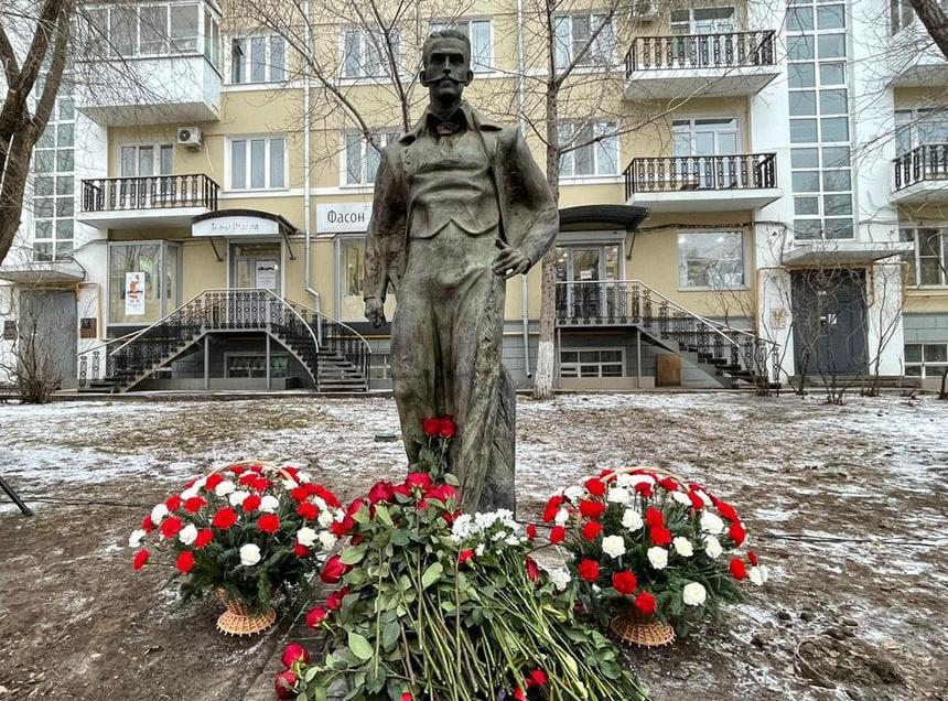 17 декабря 2021 года в Самаре был торжественно открыт памятник купцу и меценату Константину Павловичу Головкину