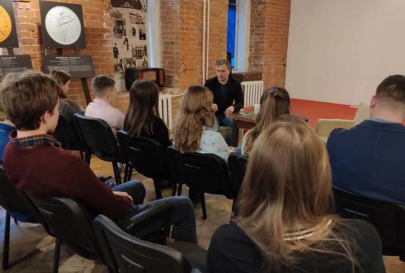 Андрей Васильевич Шутов выступил с лекцией для Клуба предпринимателей школы №1799 в нашем Музее.