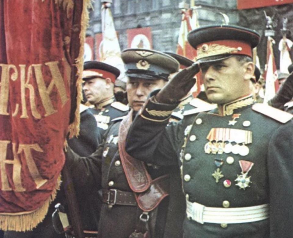  Глеб Владимирович Бакланов - самый молодой генерал СССР, на параде на Красной площади.
