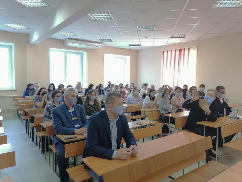 Для студентов и предпринимателей Барнаула проведена онлайн-лекция по истории предпринимательства.